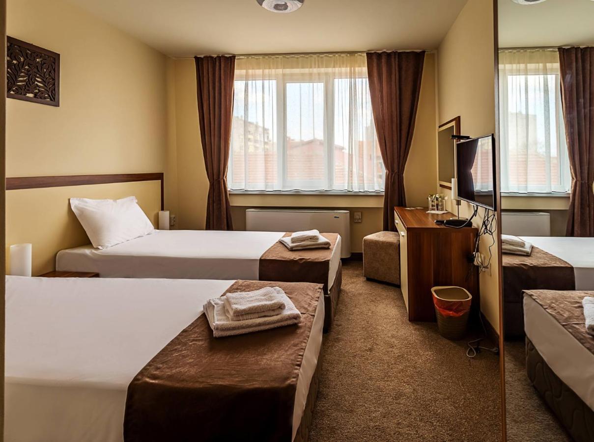 Family Hotel Bulgaria Kharmanli Eksteriør bilde